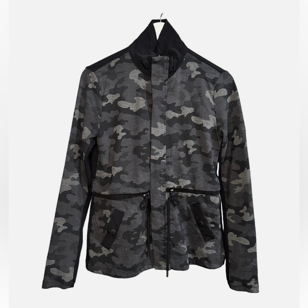 CAbi 3911 ATC Jacket Black Camo Cinch Drawstring Waist Full Zip Pockets